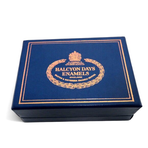 Buckingham Palace HALCYON DAYS Enamel Oval Trinket Box and Blue Presentation Box - Picture 10 of 10